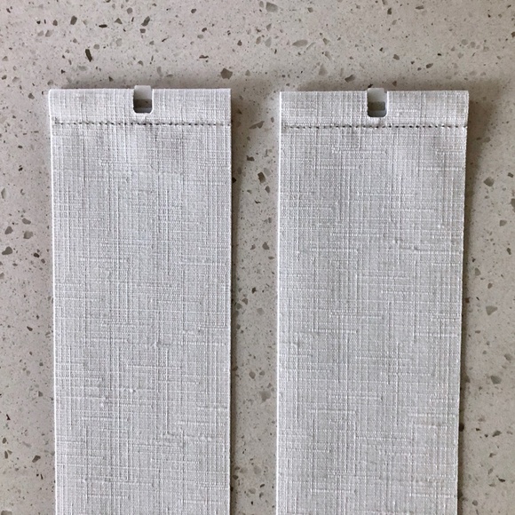 NEW White/ Off White Cloth Vertical Blinds - Picture 5 of 8